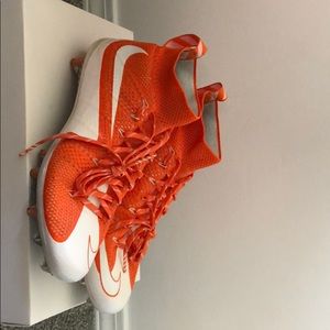 Nike vapor untouchable organs and white size 11.5